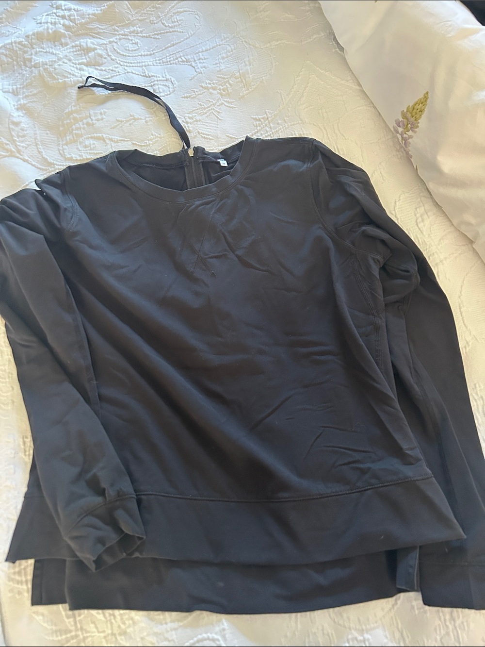 lululemon athletica Men's Black Crewneck Long-Sleeve Sweater